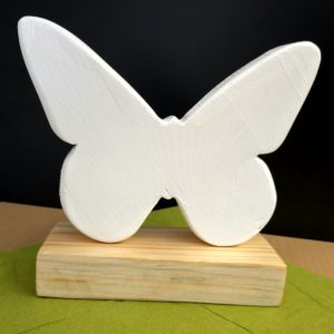 Preis: 5,00 € Schmetterling aus Holz