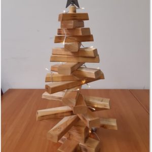 Preis: 25,00 € Weihnachtsbaum Holz